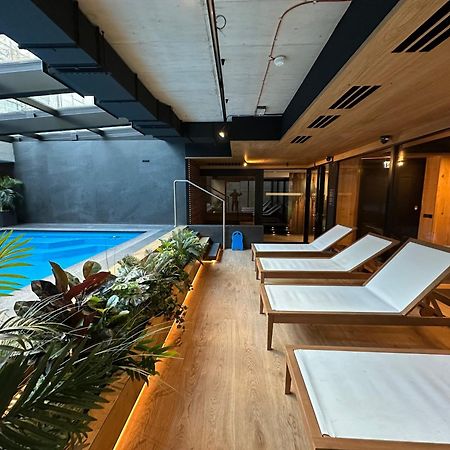 Vistula Avenue Apartment Free Parking, Swimming Pool, Sauna & Gym Cracovia Esterno foto