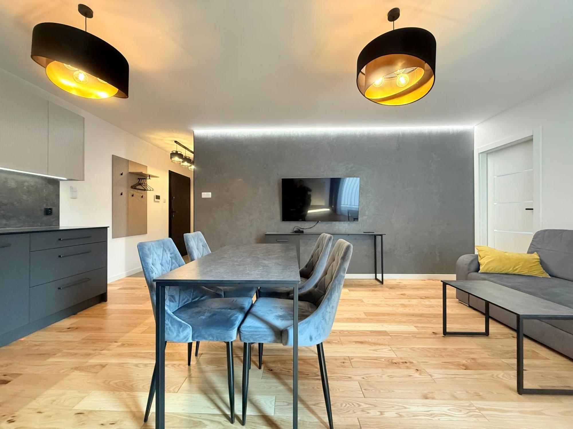 Vistula Avenue Apartment Free Parking, Swimming Pool, Sauna & Gym Cracovia Esterno foto